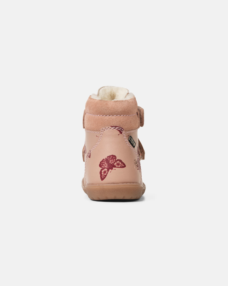 Rabbit Vintage Rose Moth