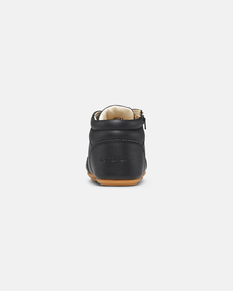 Prewalker Lace Black